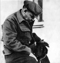 Lenin taking a rest from work in Gorki