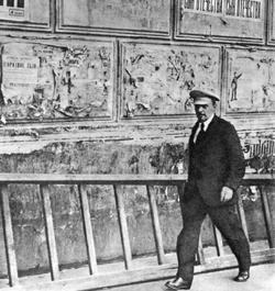 Lenin on his way to the Bolshoi Theatre where the Fifth All-Russia Congress of Soviets was held. 1918.